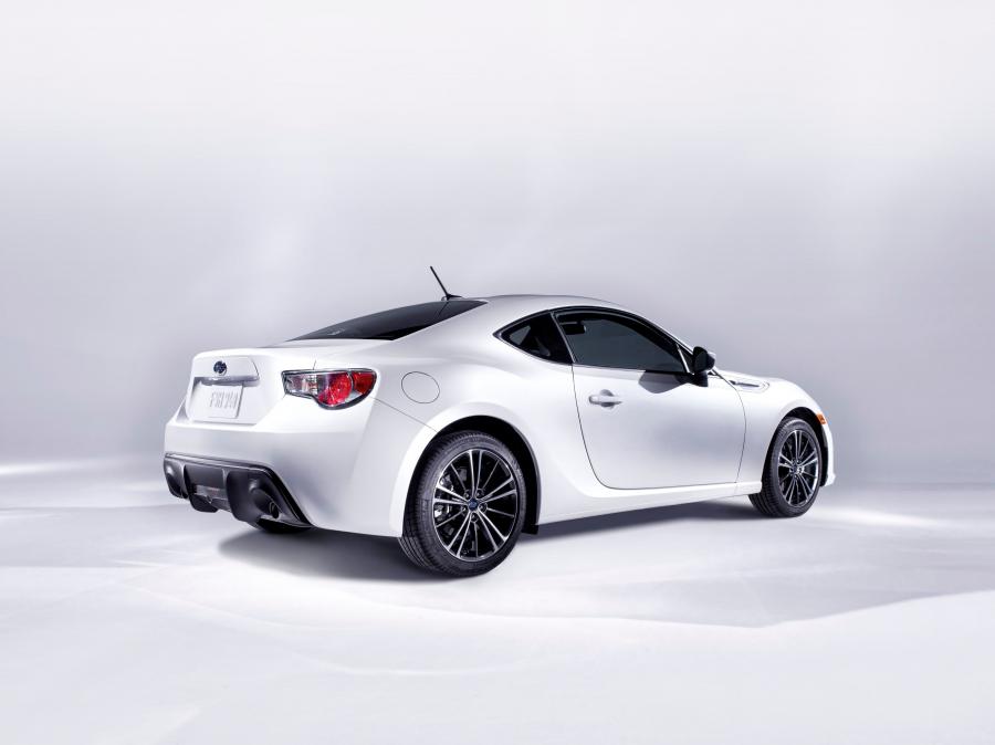  Subaru BRZ 2011 года  (фото 95 из 209)